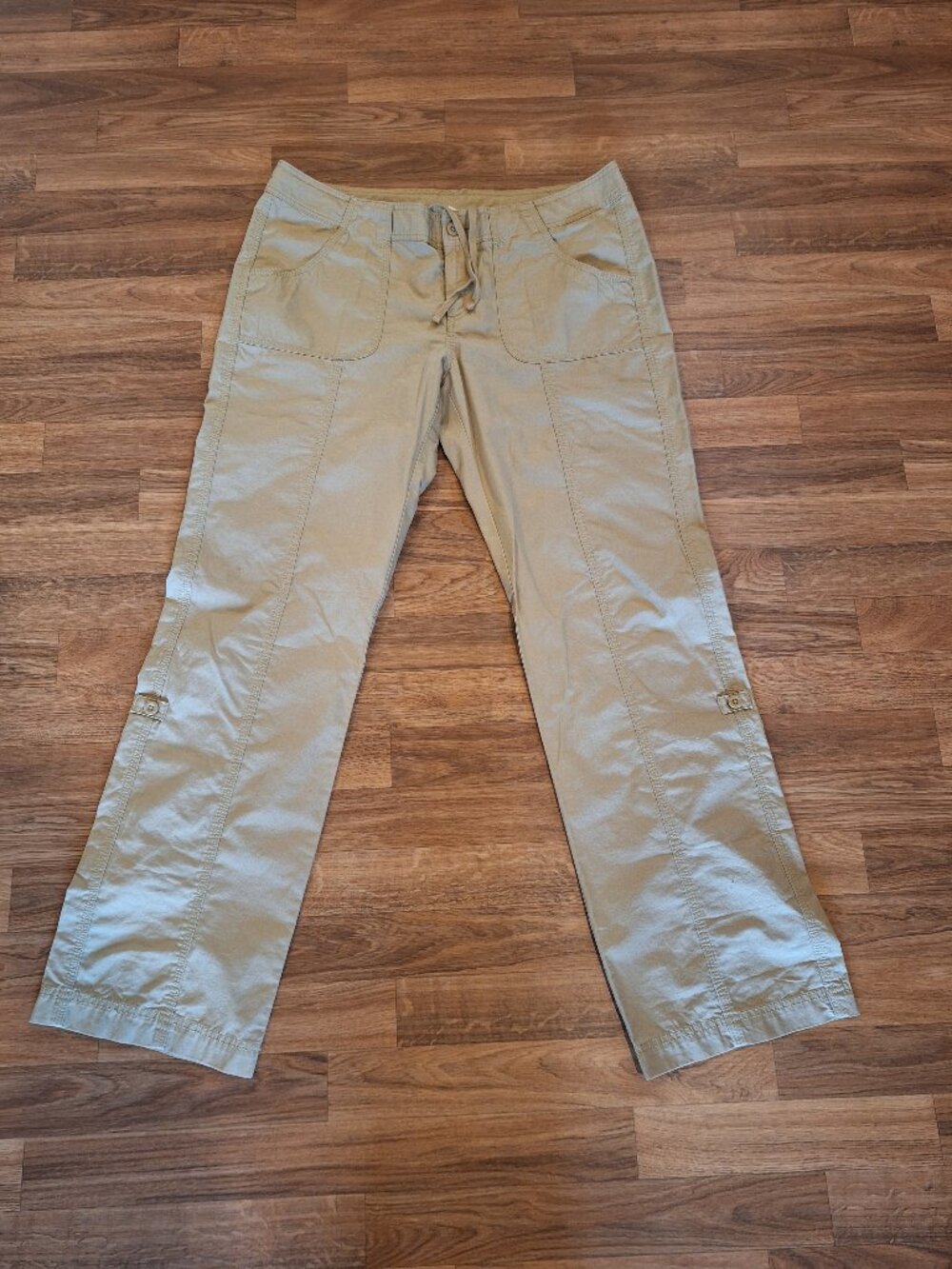 The North Face roll up pants